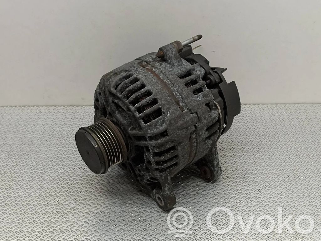 Renault Clio III Ģenerators 