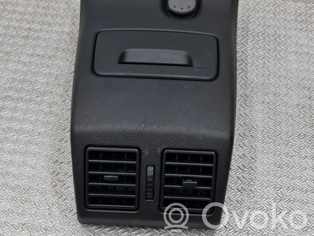 Renault Laguna III Aizmugurējā gaisa - ventilācijas reste 
