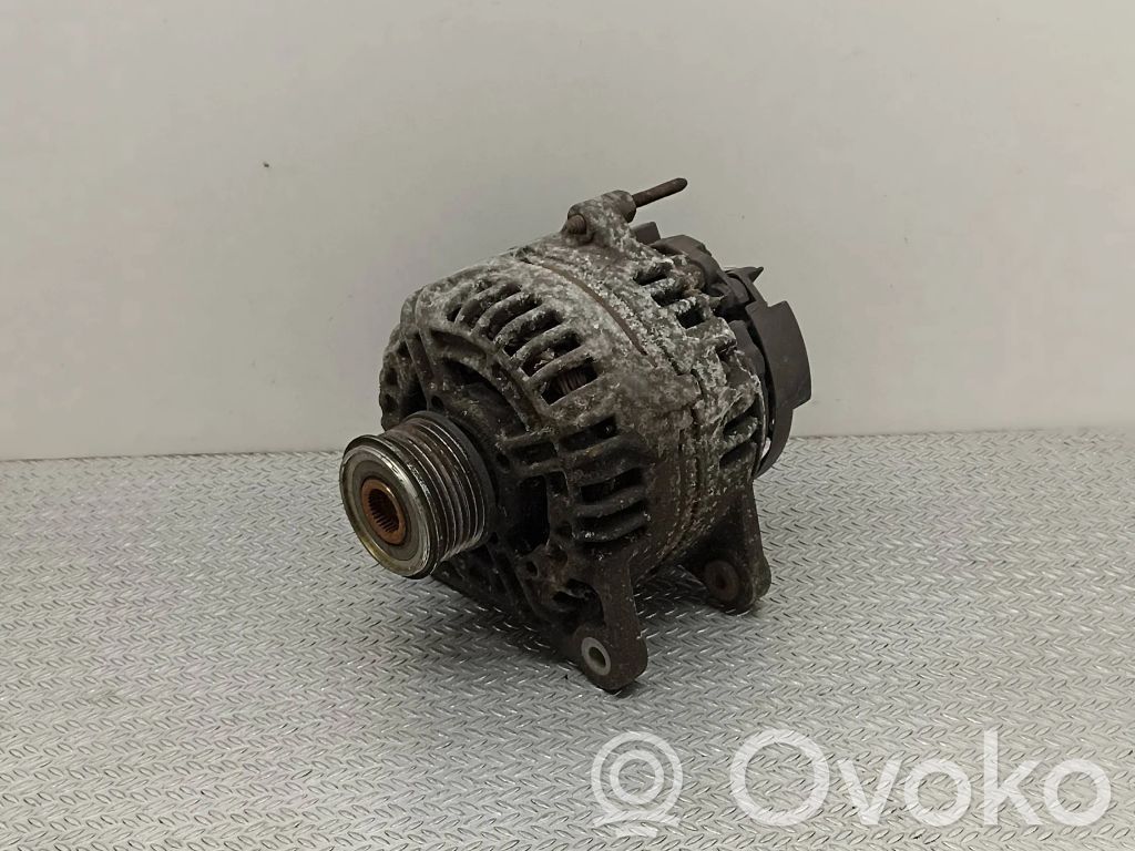Renault Clio III Ģenerators 