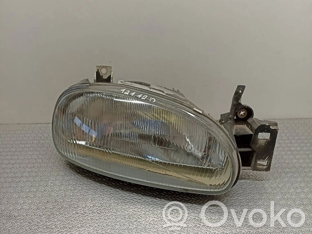 Mazda 121 Headlight/headlamp 