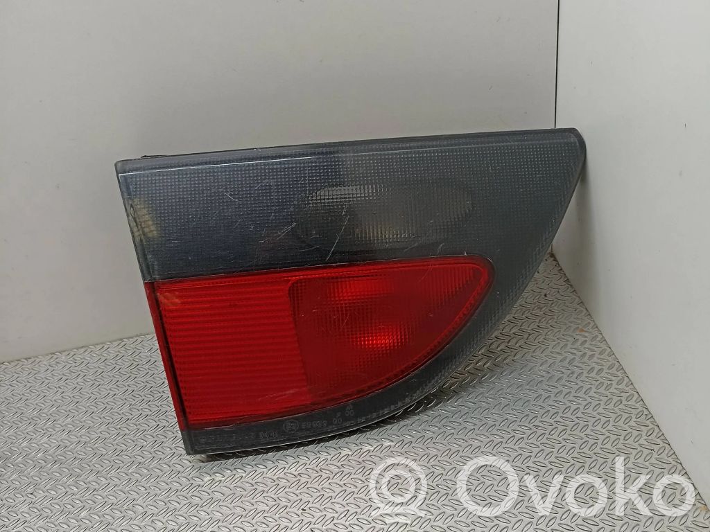 Renault Megane I Aizmugurējais lukturis pārsegā 