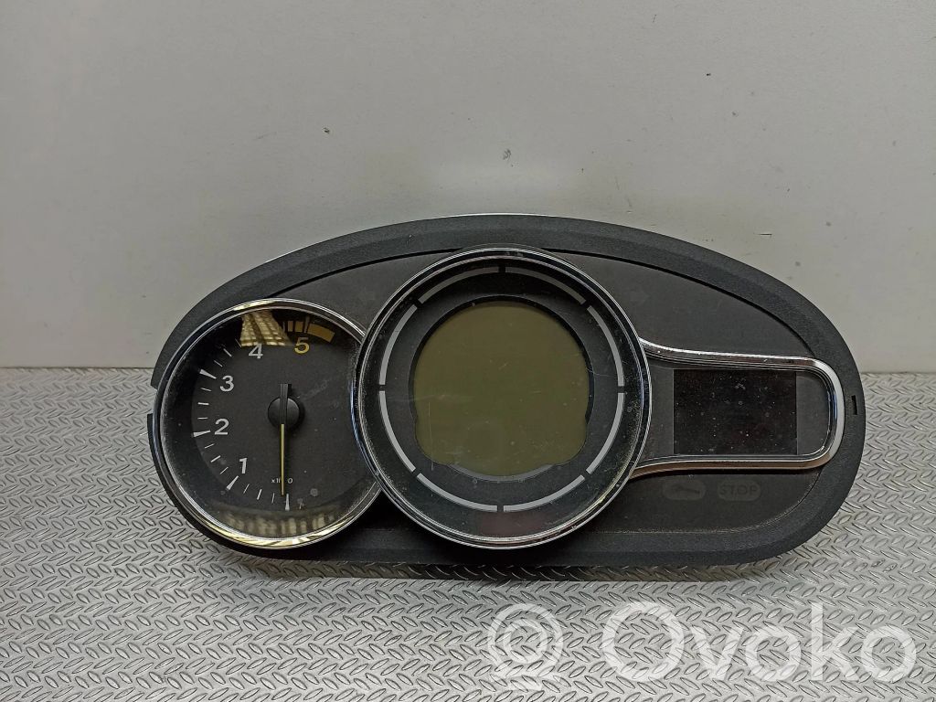 Renault Megane III Speedometer (instrument cluster) 