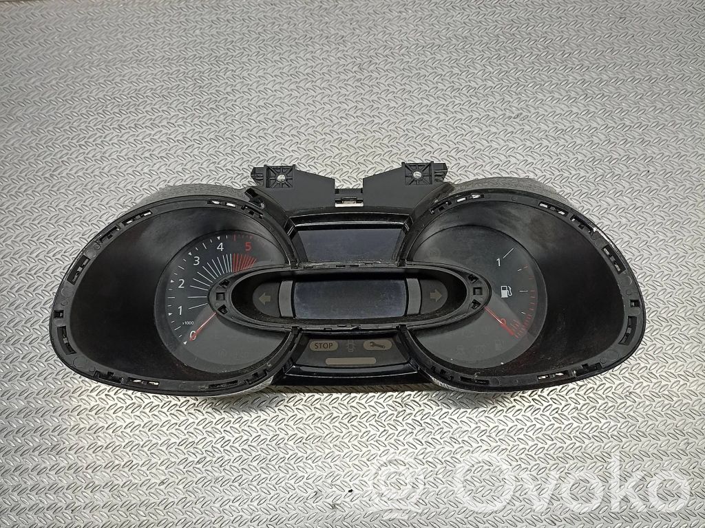 Renault Clio IV Speedometer (instrument cluster) 