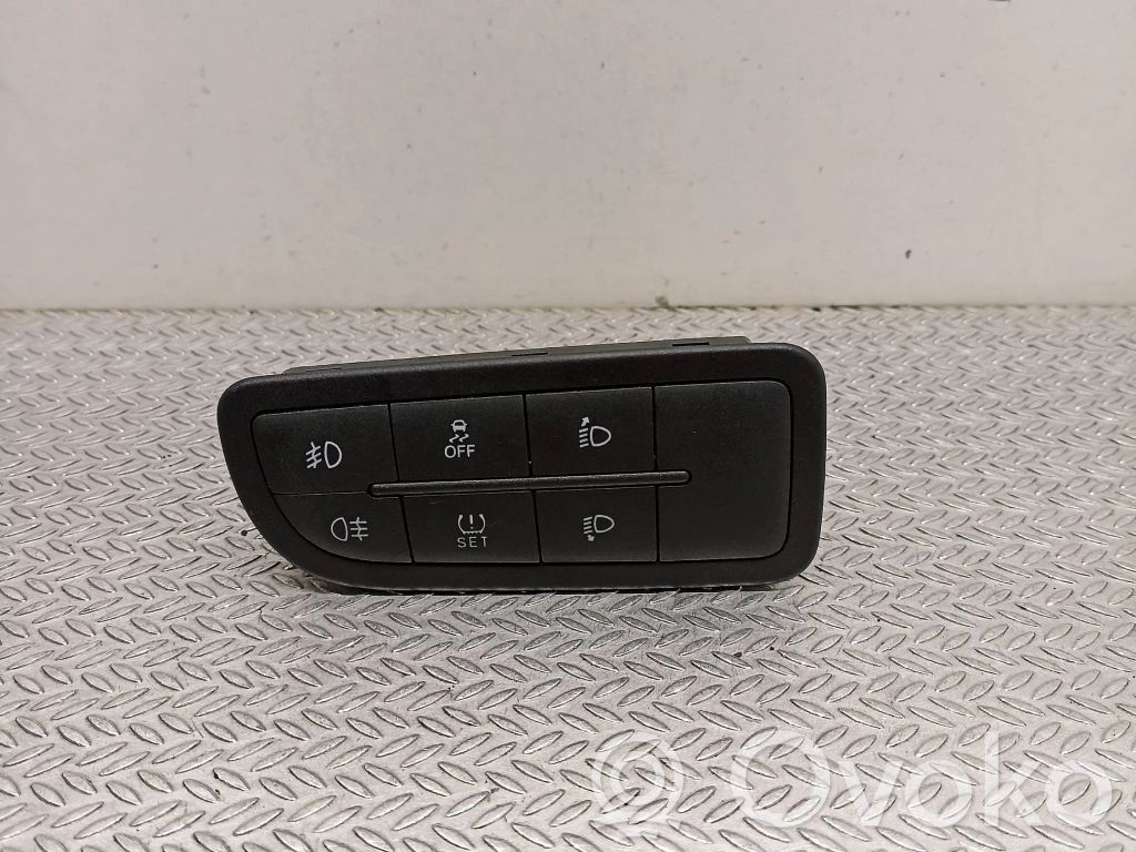 Fiat Tipo Fog light switch 