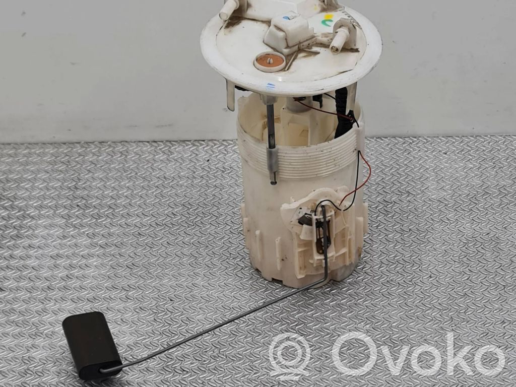 Renault Kangoo II Fuel level sensor 