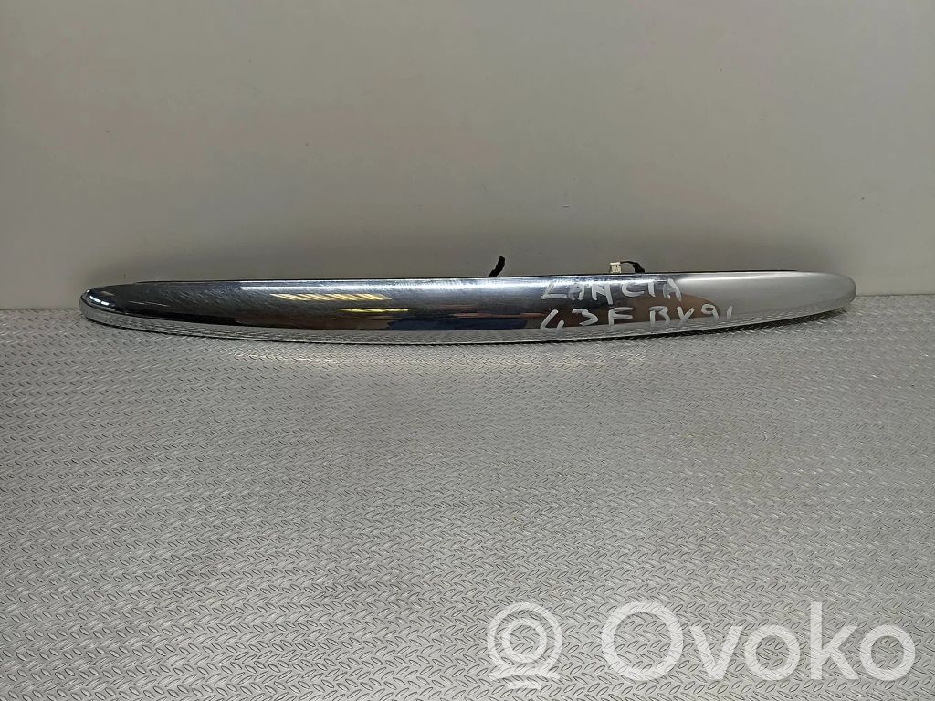 Lancia Musa Trunk door license plate light bar 