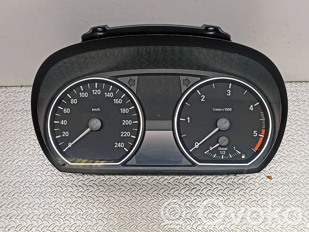 BMW 1 E81 E87 Speedometer (instrument cluster) 