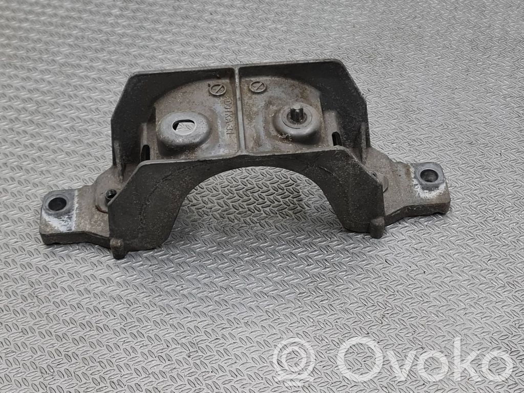 Engine mounting bracket   CPLA4A315AA,2A1S19C03