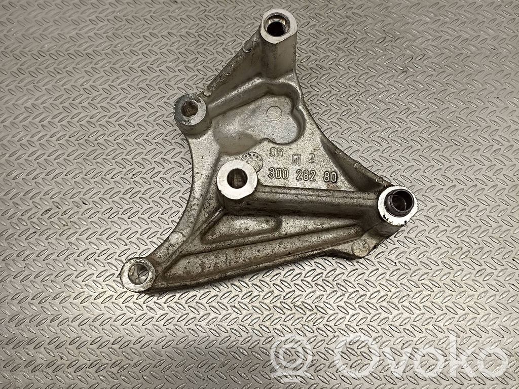 Citroen C5 A/C compressor mount bracket 
