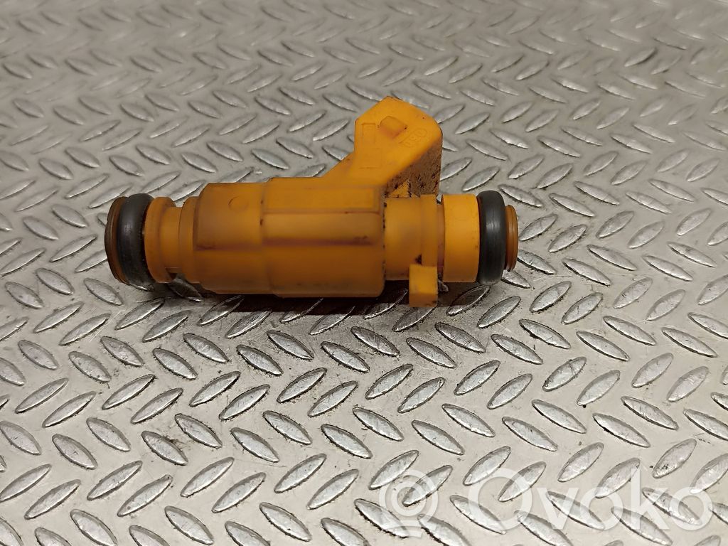 Citroen C5 Fuel injector 