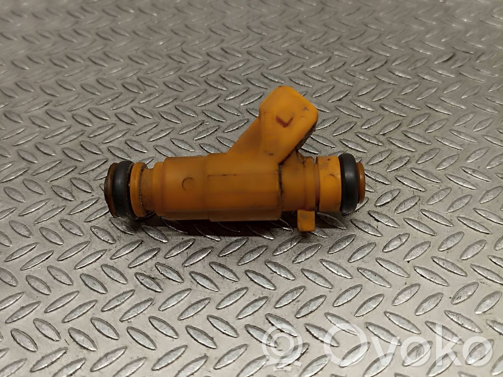Citroen C5 Fuel injector 