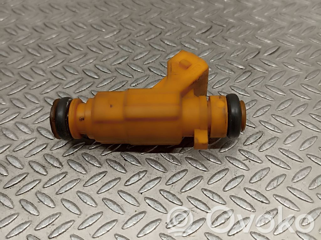 Citroen C5 Fuel injector 
