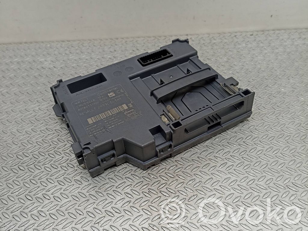 Renault Clio IV Ignition key card reader 