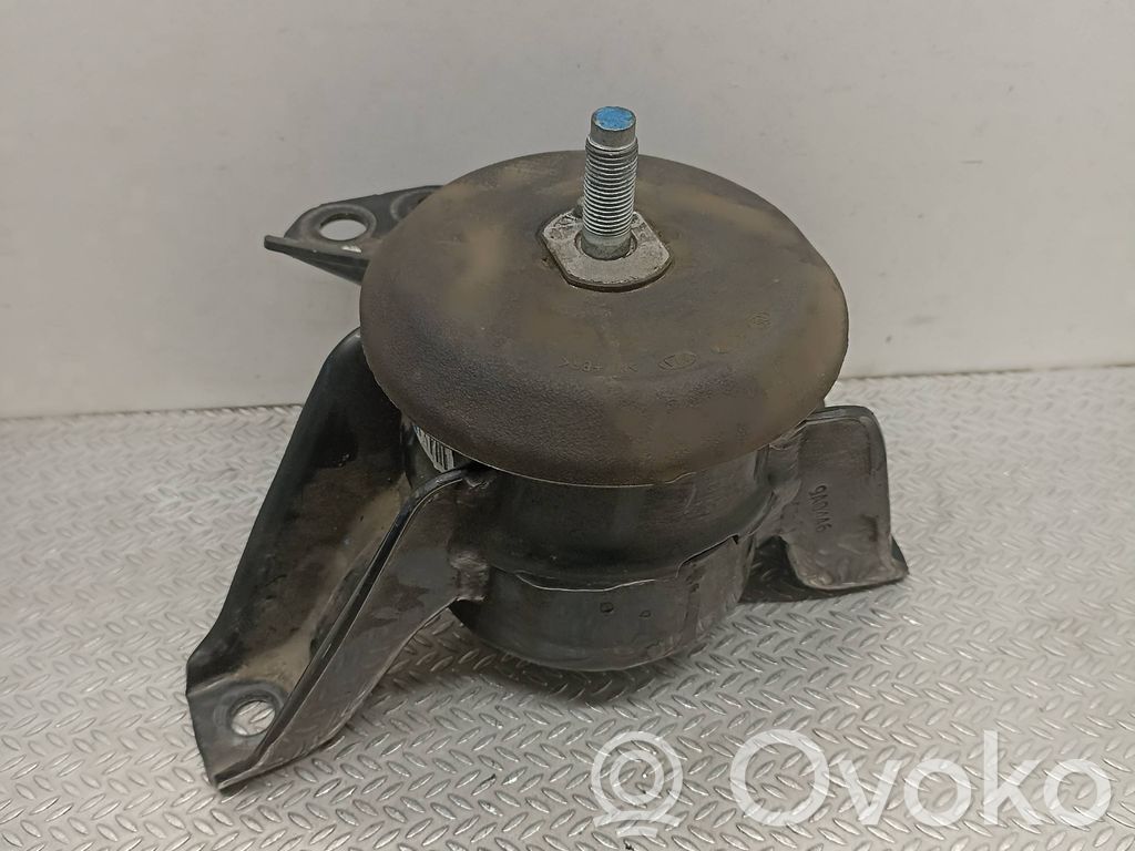 Engine mount bracket   21810D3200,1901090811