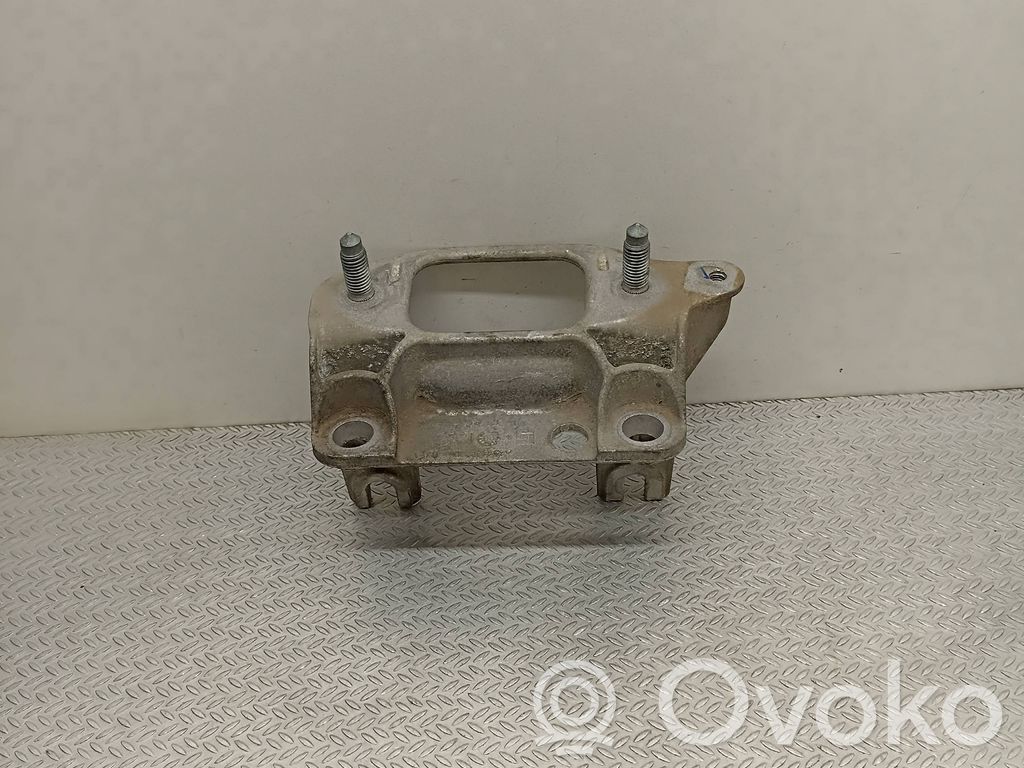 Renault Twingo III Engine mounting bracket 