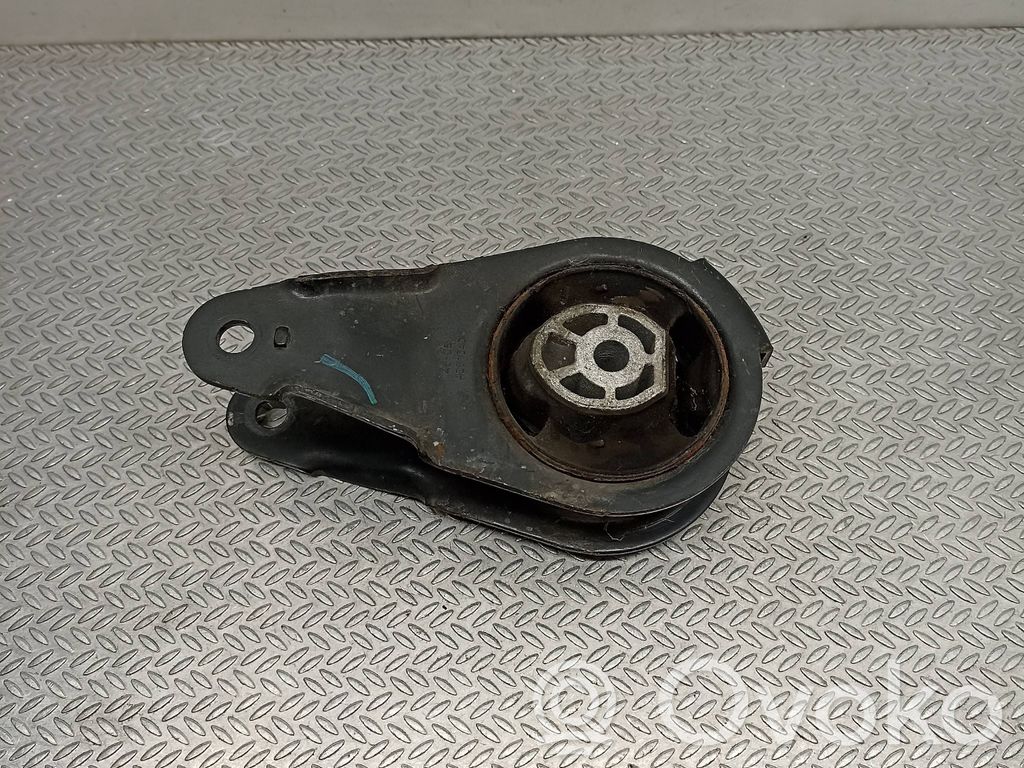 Peugeot 3008 I Engine mount bracket 