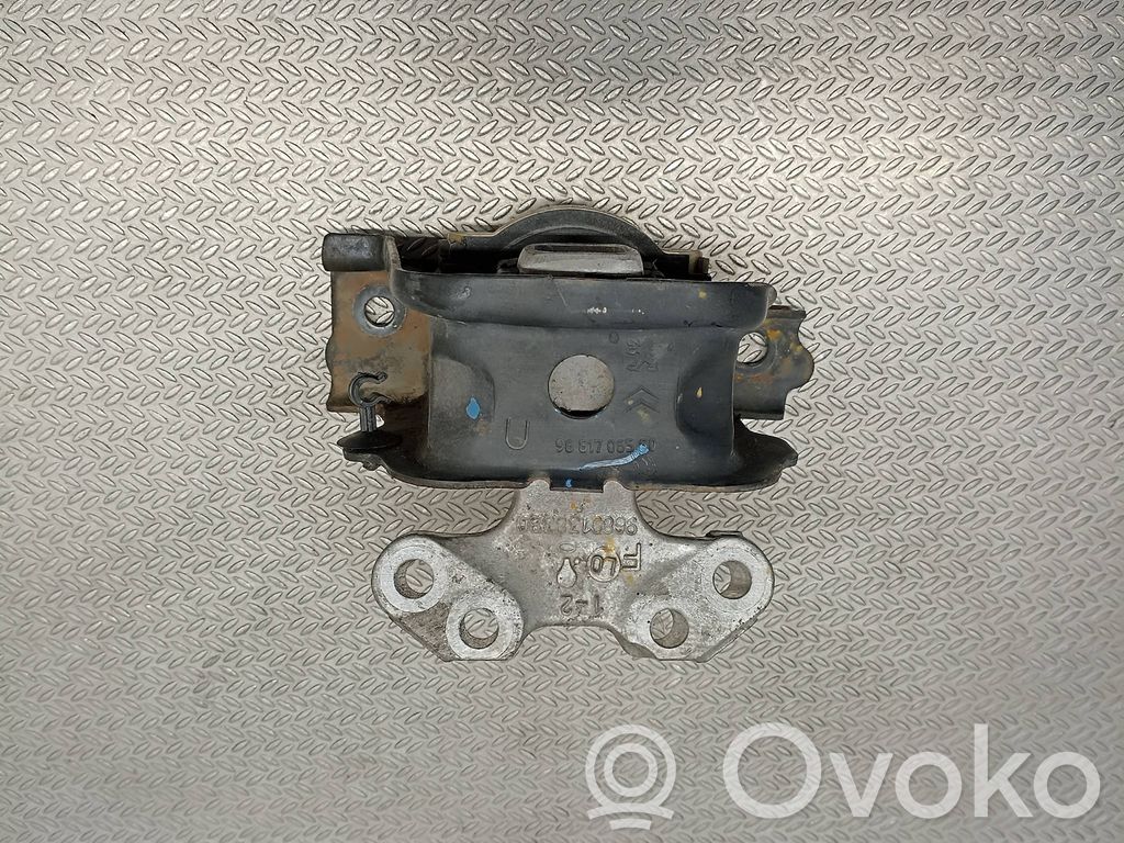 Peugeot 207 Dzinēja spilvens 