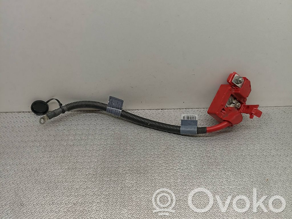 Positive cable (battery)   9115449,10304410,9115438