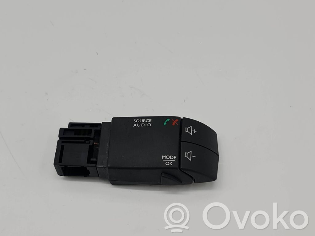 Dacia Logan II Interruptor de control multifunción 