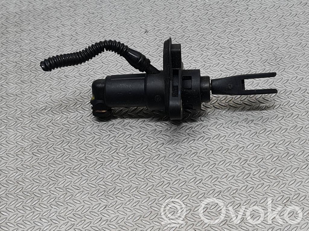 Główny cylinder sprzęgła   A4542900004,52450
