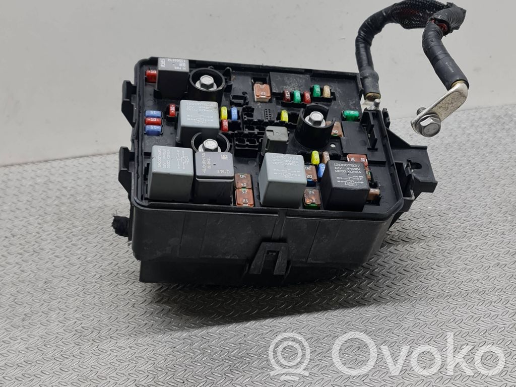 Opel Corsa E Sulakemoduuli 