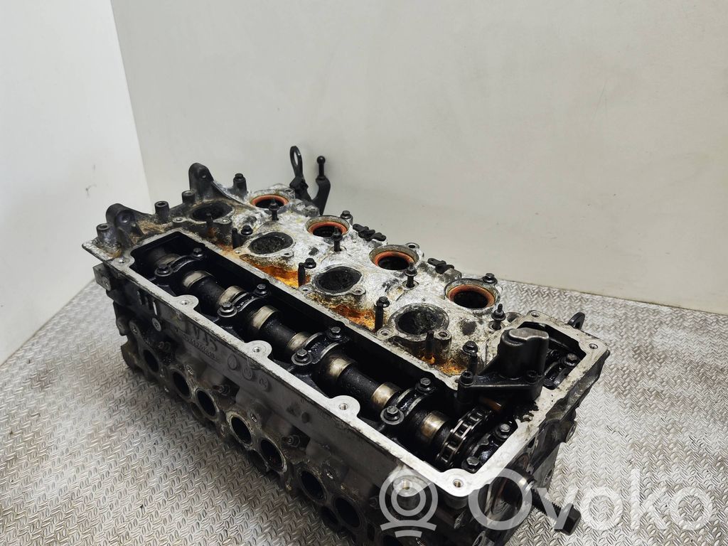 Peugeot 407 Engine head 