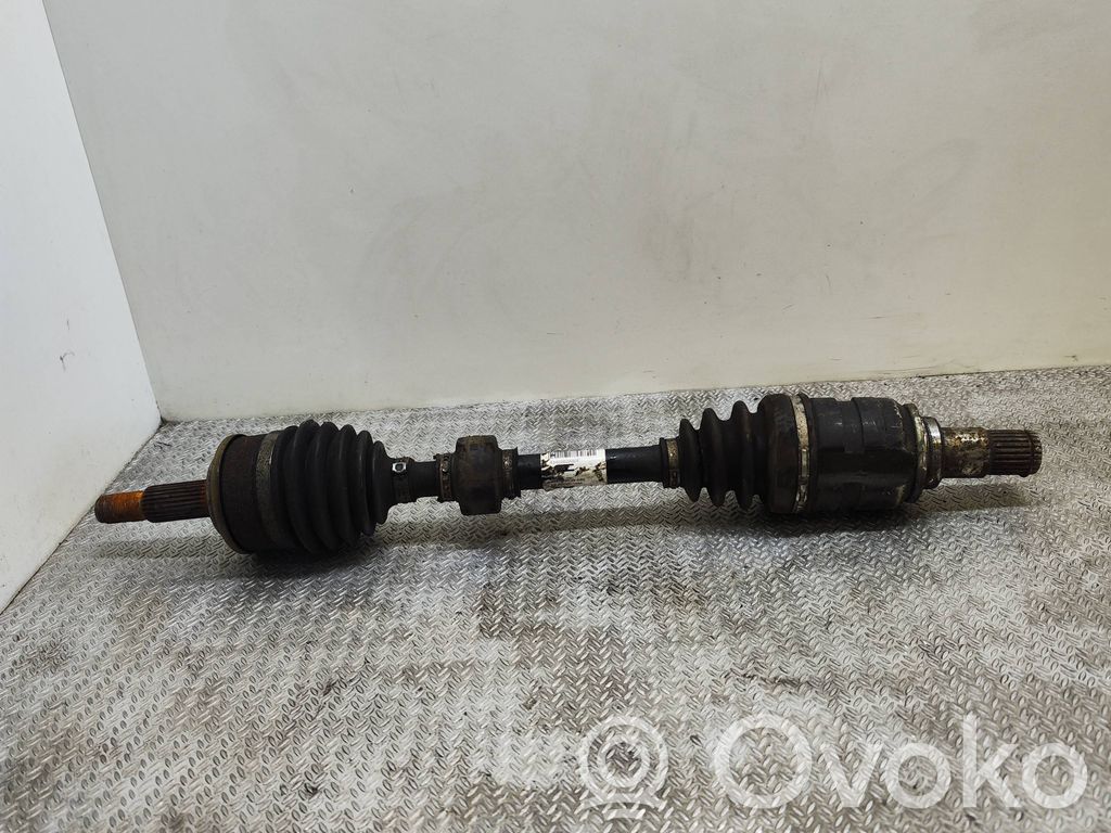 Toyota Auris E180 Priekšējā pusass 