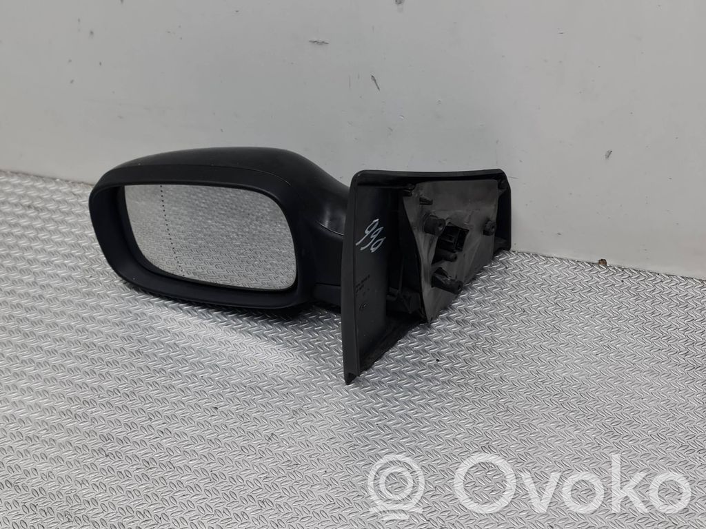 Renault Clio III Front door electric wing mirror 
