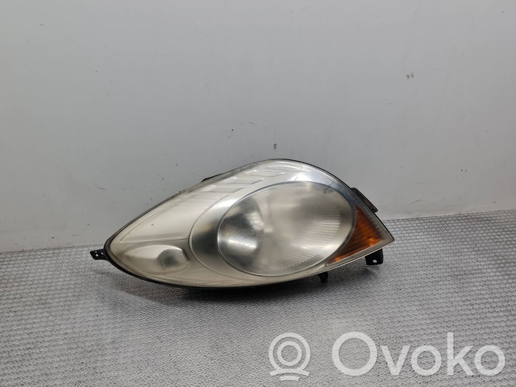 Nissan Note (E11) Headlight/headlamp 