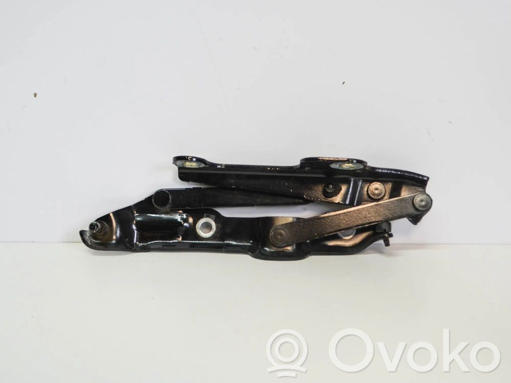 Chevrolet Camaro Tailgate/trunk/boot hinge 