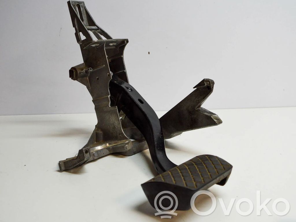 Audi A4 S4 B7 8E 8H Pédale de frein 