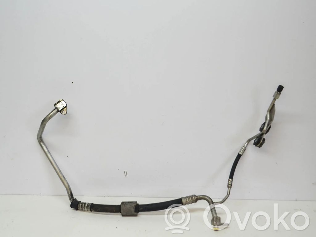 BMW 5 E60 E61 Ilmastointilaitteen putki (A/C) 