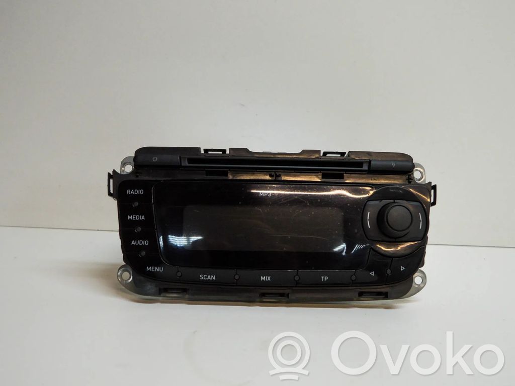 Panel / Radioodtwarzacz CD/DVD/GPS   6J0035153,6J0035153