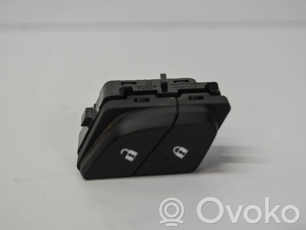 Chevrolet Camaro Central locking switch button 