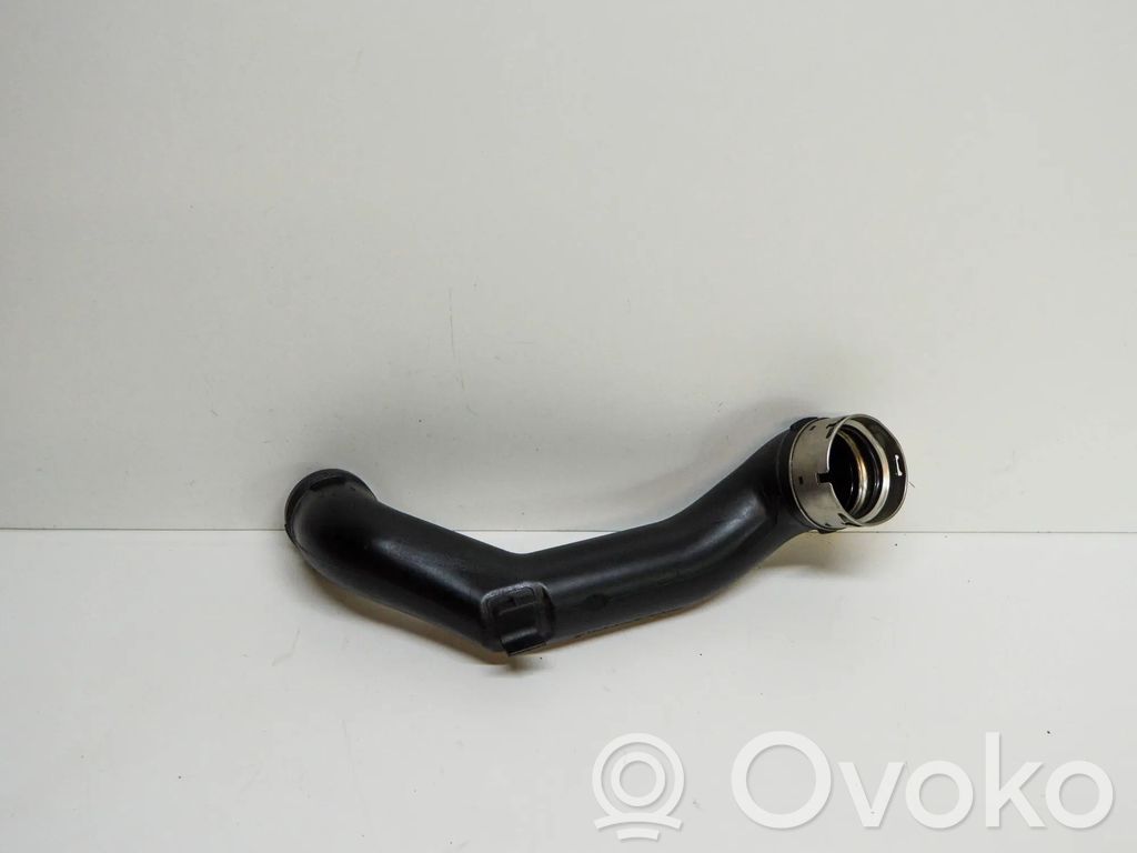 BMW 5 F10 F11 Wąż / Rura intercoolera 