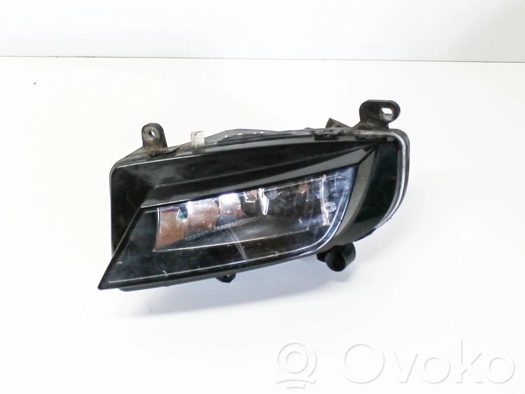 Audi A4 S4 B8 8K Światło przeciwmgłowe przednie 