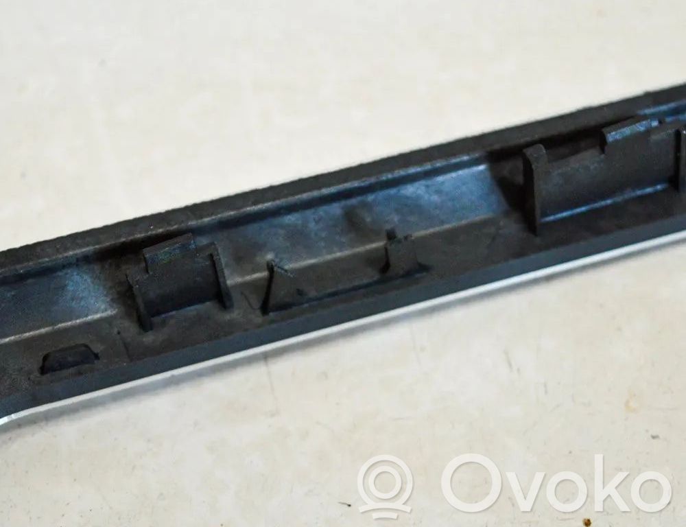 Audi A4 S4 B9 8W Moldura de la guantera 