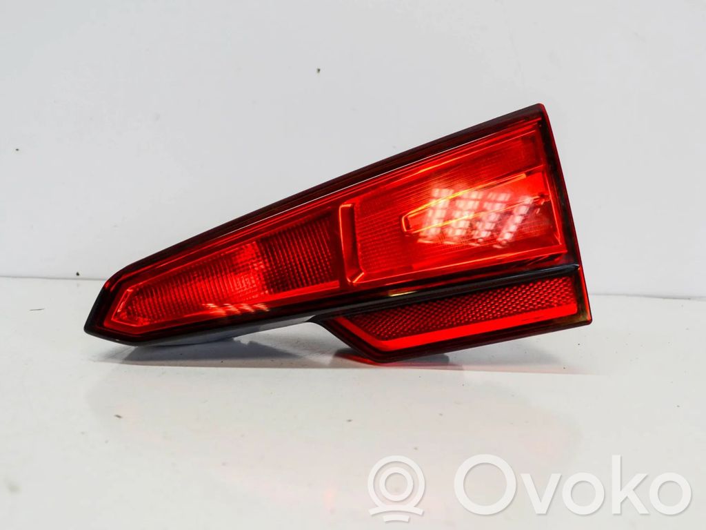 Audi A4 S4 B9 8W Takaluukun takavalot 
