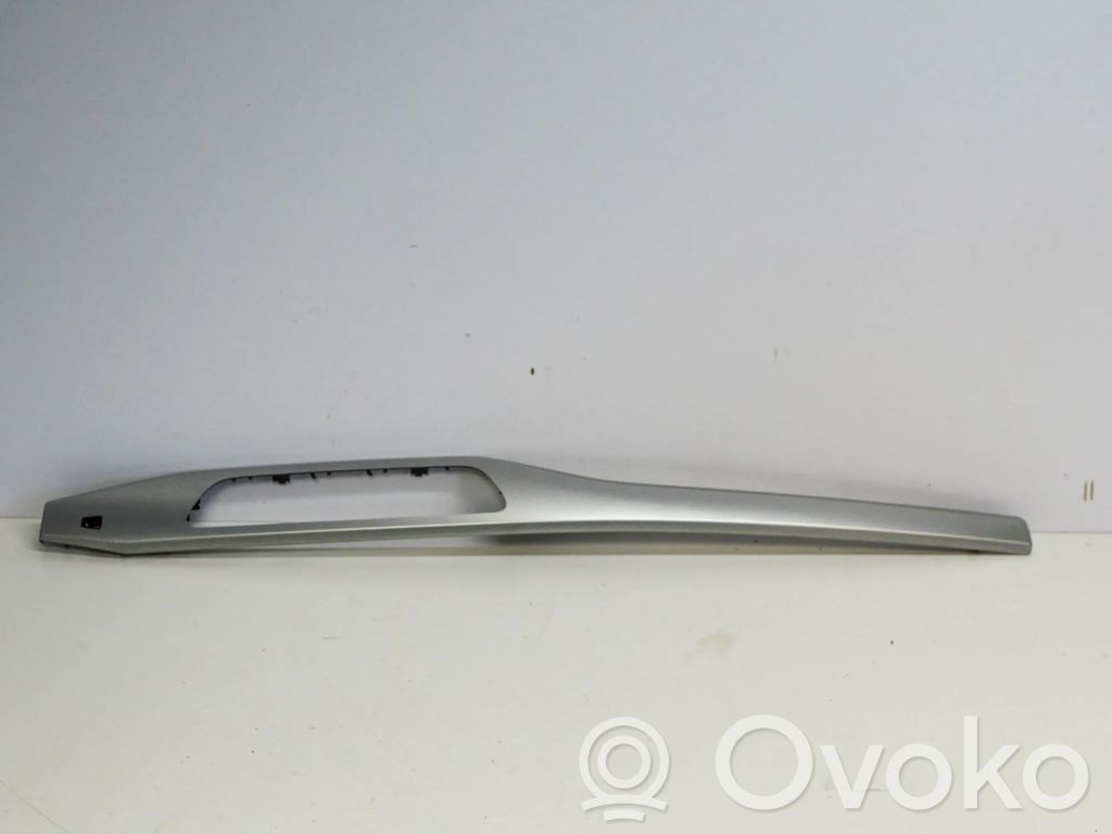 Audi A4 S4 B9 8W Moldura de la guantera 