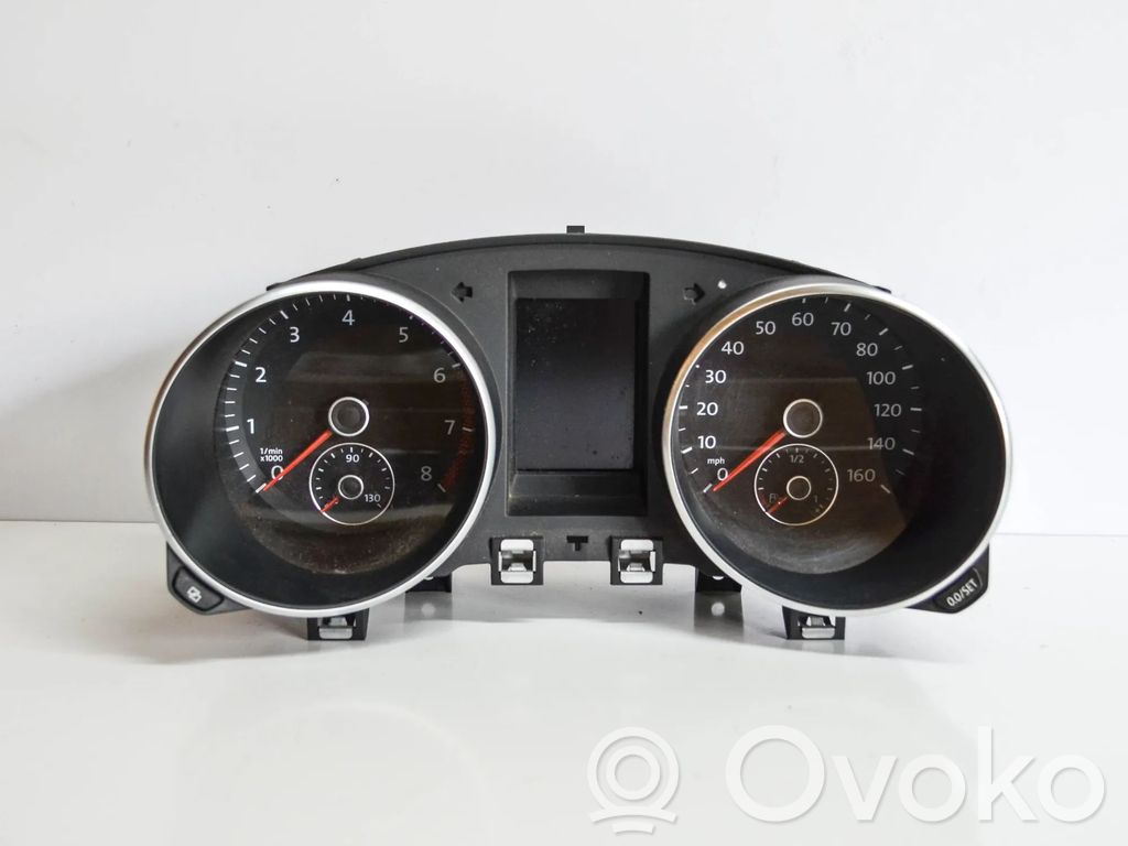 Volkswagen Golf VI Licznik / Prędkościomierz 