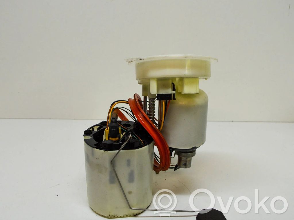 Audi A7 S7 4G Bomba interna de combustible 