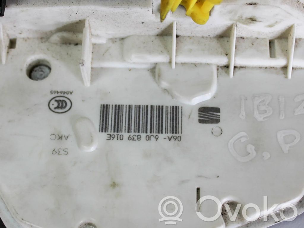 Zamek drzwi tylnych   6J0839016E