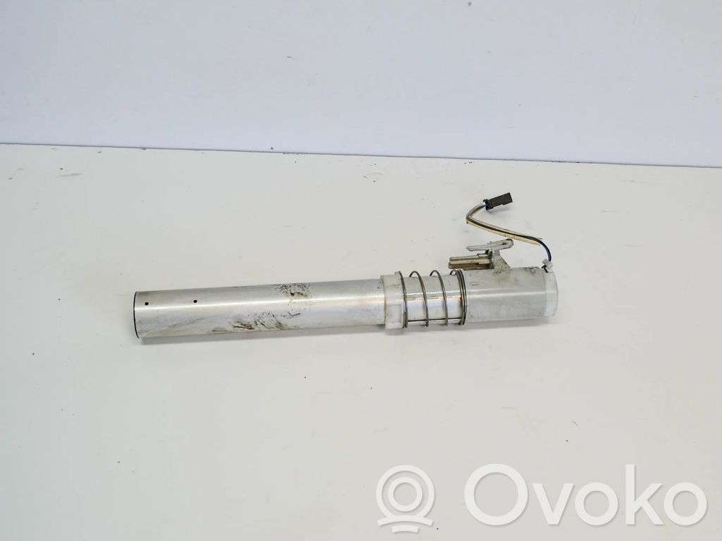 Audi A8 S8 D3 4E Bomba interna de combustible 