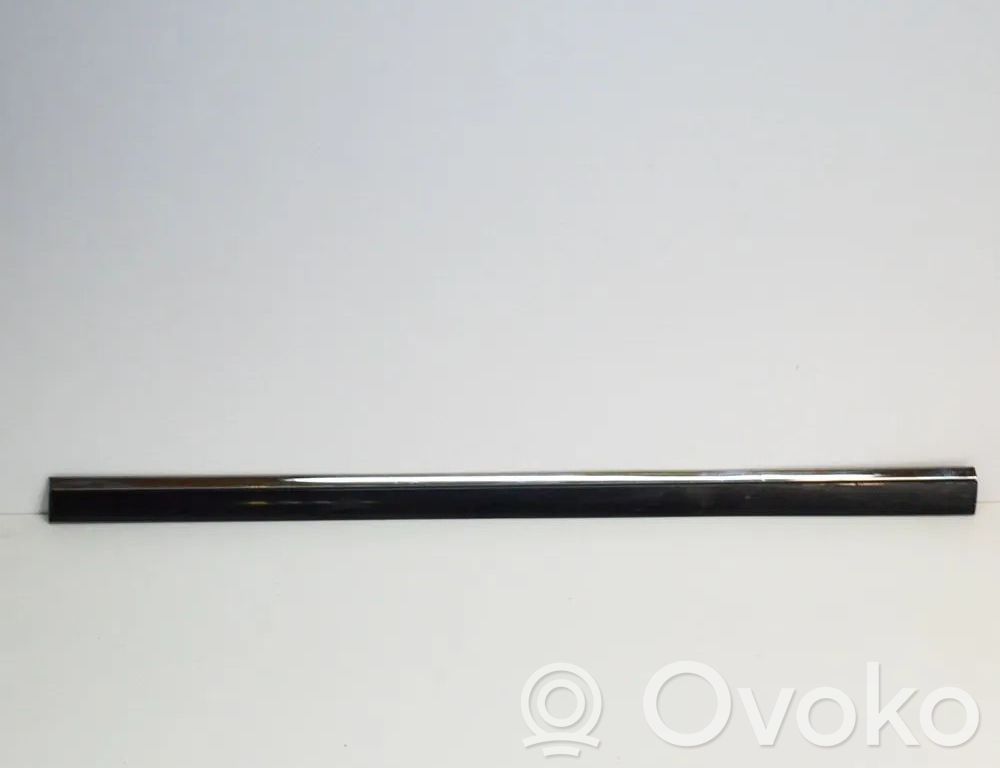Audi A8 S8 D3 4E Etuoven lista (muoto) 