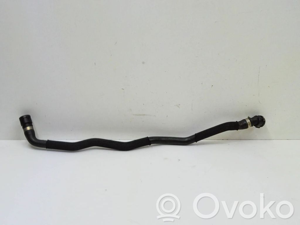 BMW 5 F10 F11 Tubo flessibile del liquido di raffreddamento del motore 