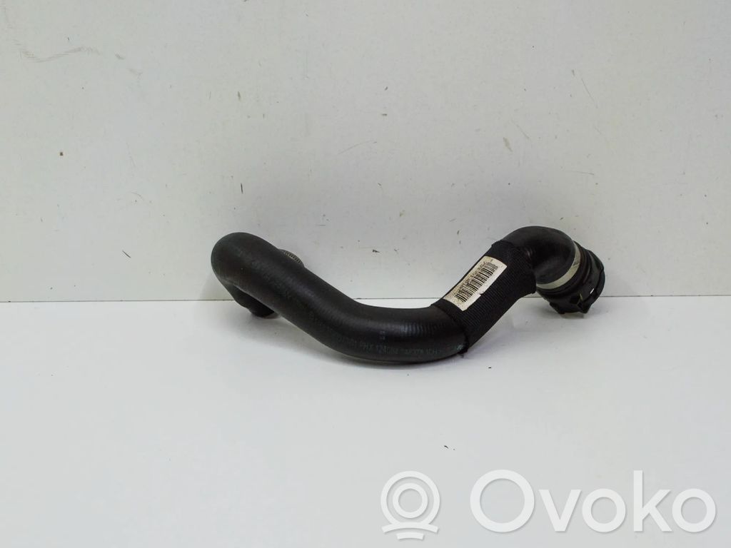 BMW 5 F10 F11 Conductă/furtun lichid de răcire motor 