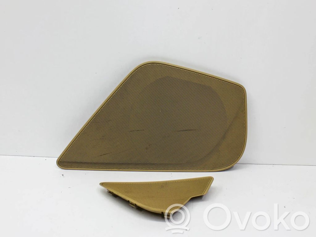 Cache enceinte centrale   4G0035419,4G0035423