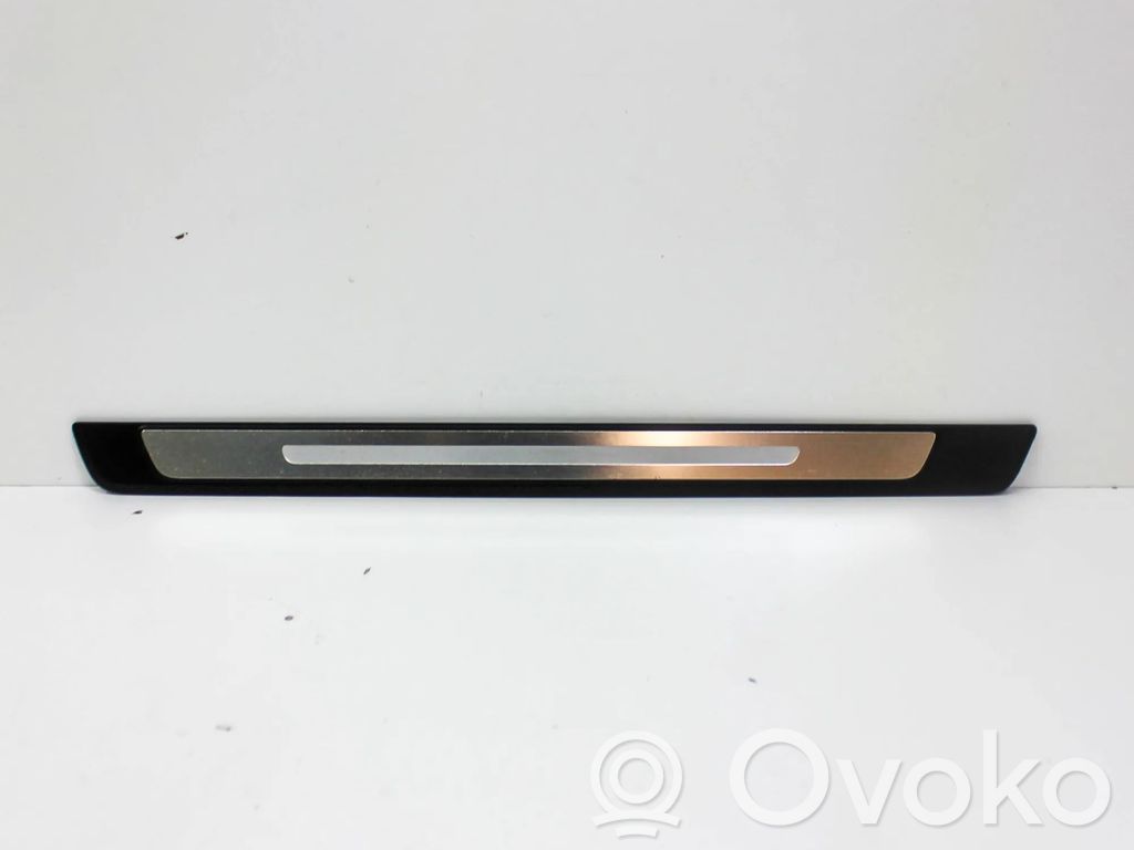 Audi A4 S4 B9 8W Pilar (A) 