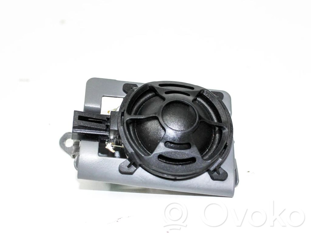 Audi A5 Altavoz de la puerta delantera 