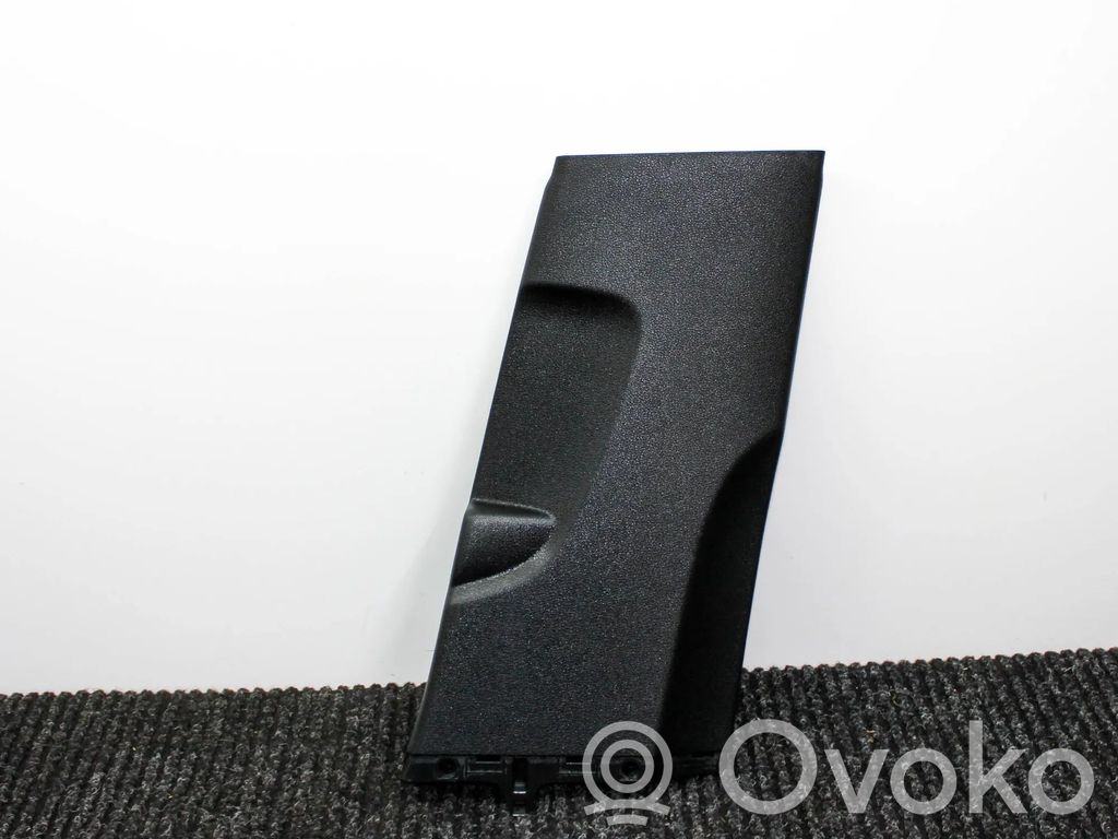 Audi A3 S3 8V Pilar (B) (superior) 